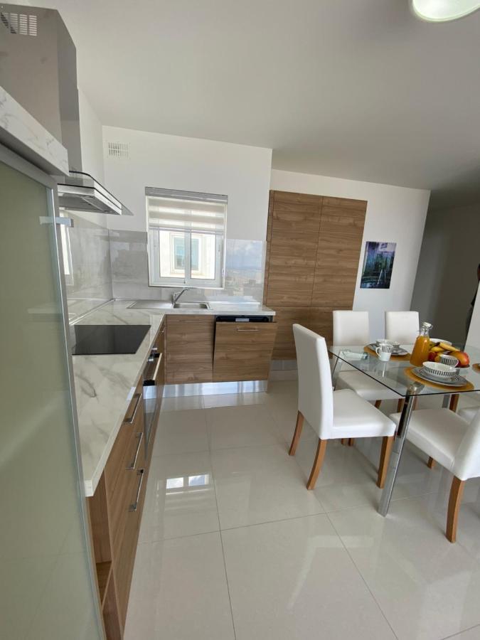 Apartament Sunshine - Modern Two Bedroom Penthouse With Terrace Mellieħa