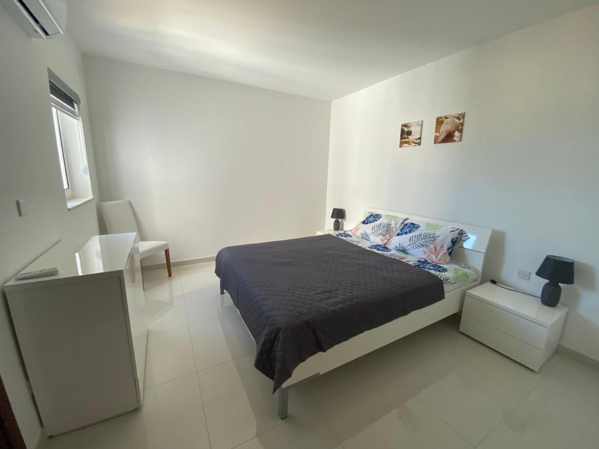 Sunshine - Modern Two Bedroom Penthouse With Terrace * Mellieħa
